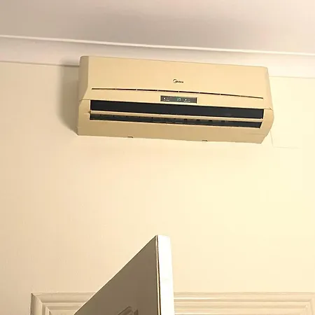 Holidays 住宿加早餐酒店